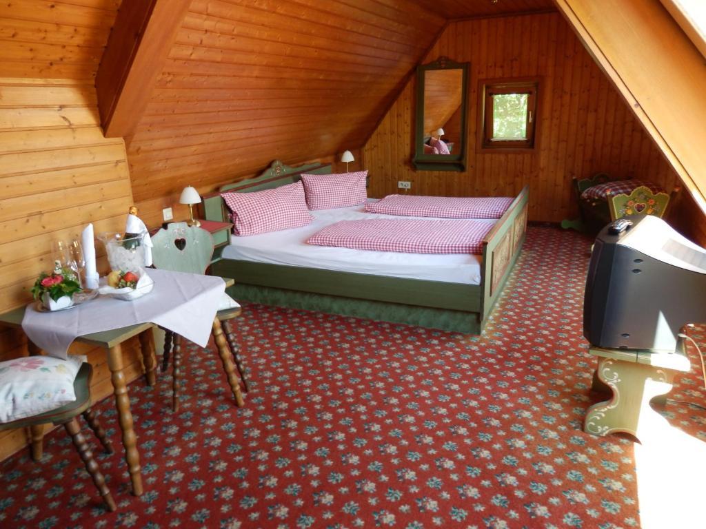 Gasthof Loewen, Хайтерсхайм Стая снимка